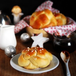 Round Braided Roll - Recipe photo by Herb.s