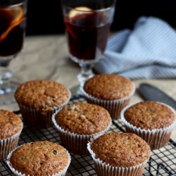 Gingerbread Muffins with Prunes - Recipe photo by minta