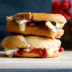Roast & Camembert Sandwich - Recipe photo by vanellope