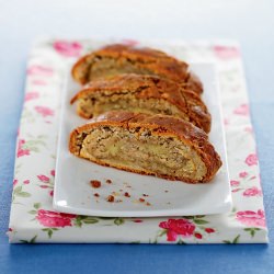 Stuffed Greek Tsoureki - Recipe photo by olibiakos