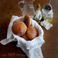 Soft Buns - Recipe photo by lauralaurentiu