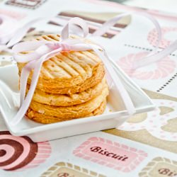 Butter Cashew Nut Biscuits - Recipe photo by mywaytocook.com