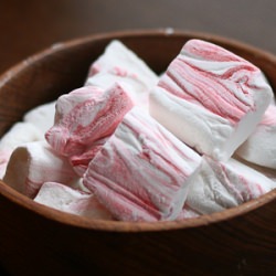 Peppermint Marshmallows - Recipe photo by Arts and Tarts