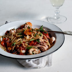 Tomato & Chili Calamari Linguini - Recipe photo by Simply Delicious