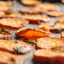 Roasted Sweet Potato Chips - Recipe photo by GarlicGirl