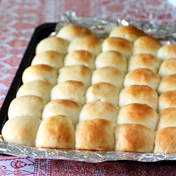 Pull-Apart Buns - Recipe photo by tadkapasta