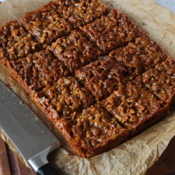 Caramel And Pecans Shortcake - Recipe photo by lauralaurentiu