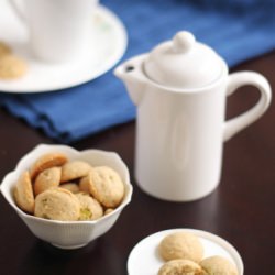 Wholewheat Cardamom Nankhatais - Recipe photo by Magpiesrecipes