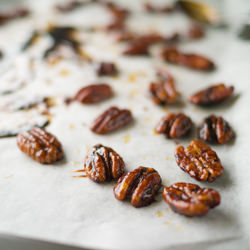 Candied Pecans - Recipe photo by cooksnapsavour