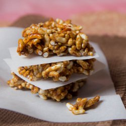 Puffed Rice Brittle - Recipe photo by Indiaphile.info