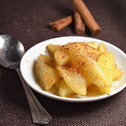 Cinnamon Sugar Skillet Apples - Recipe photo by Jilly Inspired