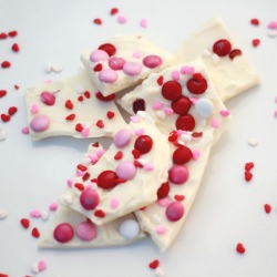 Valentine's Day Candy Bark - Recipe photo by makinghomebase