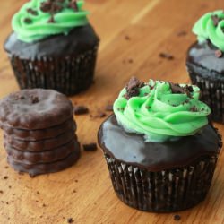 Dark Chocolate Mint Cupcakes - Recipe photo by runswithspatulas