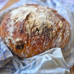 Sun-Dried Tomato Bread - Recipe photo by veggiechick