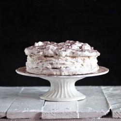 Dacquoise Layer Cake - Recipe photo by okuchnia
