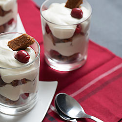 Brownie Yogurt Dessert - Recipe photo by strudelandcream