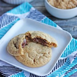 Nutella Peanut Butter Cookies - Recipe photo by noyomoco