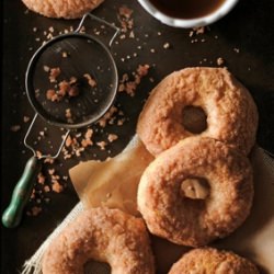 Baked Cinnamon and Sugar Doughnuts - Recipe photo by HowToSimplify