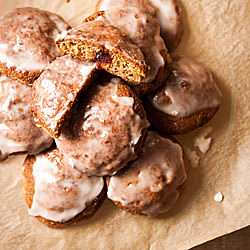 Whole-Wheat Buns with Rose Jam - Recipe photo by VeronicaG