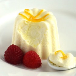 Limoncello Panna Cotta - Recipe photo by poupougnette