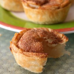 Baby Apple Pies - Recipe photo by WiCProject