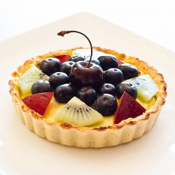 Custard Fruit Tart - Recipe photo by Suzanneper