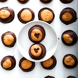Buckeyes - Recipe photo by Spoonwithme