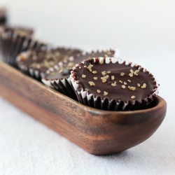 Bourbon Caramel Peanut Butter Cups - Recipe photo by kitchenette