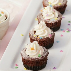 Red Velvet Cheese Cupcakes - Recipe photo by Jay12