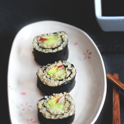 Vegan Sushi with Quinoa and Avocado - Recipe photo by Blog cu Legume