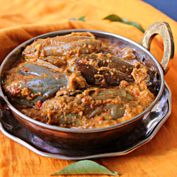 Baingan Ka Salan/Eggplant Curry - Recipe photo by Aromatic Cooking
