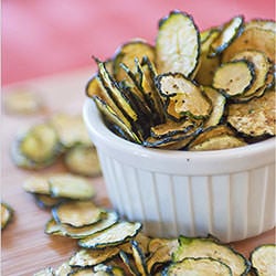 Salt and Pepper Zucchini Chips - Recipe photo by ffandd
