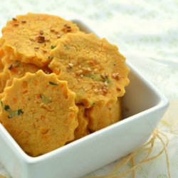 Crackers with Lentils - Recipe photo by poupougnette