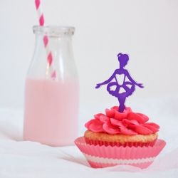 Strawberry Milk Cupcakes - Recipe photo by Mis-Cakes