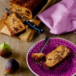 Fig and Dark Chocolate Bread - Recipe photo by delicieux