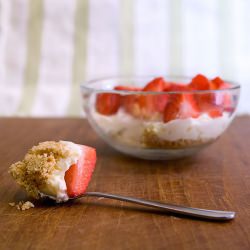 Individual Strawberry and White Chocolate Cheesecakes - Recipe photo by Small Wallet Big Appetite