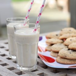 Peanut Butter Banana Smoothie - Recipe photo by dawnkl