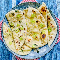 Garlic Naan - Recipe photo by mywaytocook.com