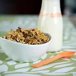 Apple Sauce Granola - Recipe photo by stephchows
