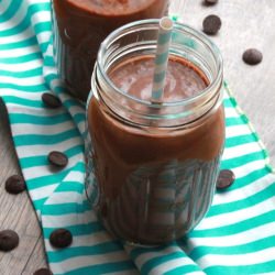 Chocolate Avocado Smoothie - Recipe photo by kneadtocook