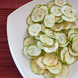 Crispy Cucumber Chips - Recipe photo by ffandd
