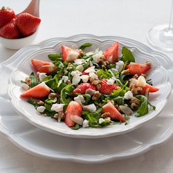 Strawberry Salad - Recipe photo by toetjeaddicted