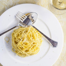 Spaghetti with Saffron & Lemon - Recipe photo by Bijouxs