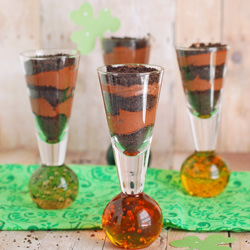 Guinness Dirt Cake Shooters - Recipe photo by thesweetchick