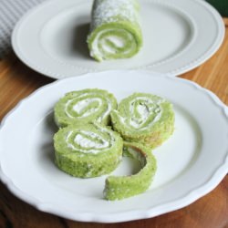 St. Patrick's Day Jelly Roll Cake - Recipe photo by itsybitsyfoodies