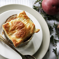 Steak and Guinness Pi/Pie - Recipe photo by heoyeahyum