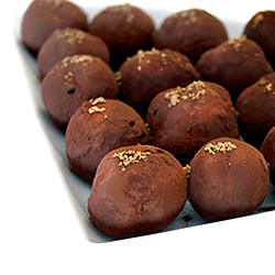 Whiskey Truffles with Baileys Sugar - Recipe photo by stirandstrain