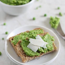 Minty Pea & Avocado Spread - Recipe photo by Running to the Kitchen