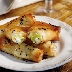 Crispy Phyllo Rolls - Recipe photo by olibiakos