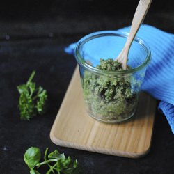 Green Pesto - Recipe photo by linnkatarina
